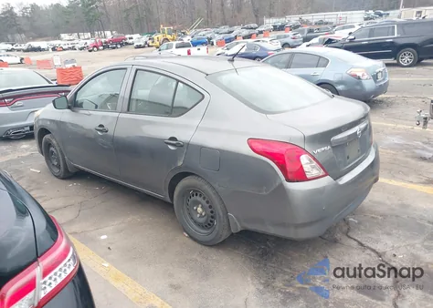 2016 Nissan Versa 1.6 S z USA, uszkodzony, nr VIN 3N1CN7AP6GL913056